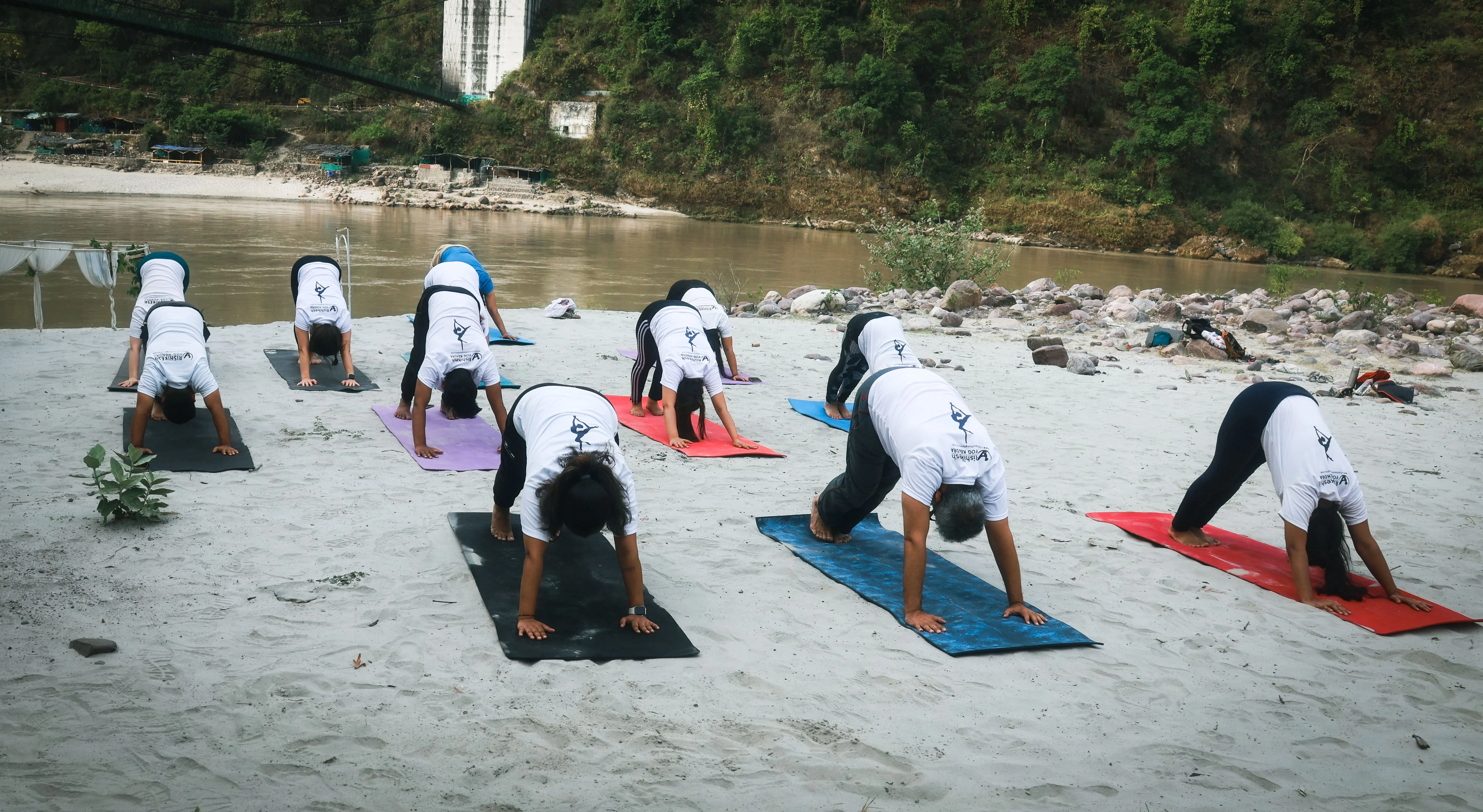 ayurveda yoga retreat in rishikesh
